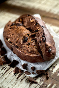 PÃO DE CHOCOLATE MEIO AMARGO